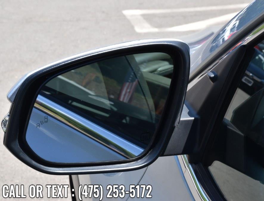Used Toyota Highlander XLE V6 AWD 2018 | Highline Car Connection. Waterbury, Connecticut Used Toyota Highlander XLE V6 AWD 2018 | Highline Car Connection. Waterbury, Connecticut