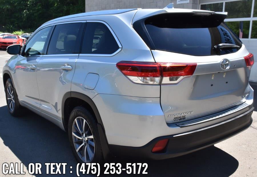 Used Toyota Highlander XLE V6 AWD 2018 | Highline Car Connection. Waterbury, Connecticut Used Toyota Highlander XLE V6 AWD 2018 | Highline Car Connection. Waterbury, Connecticut