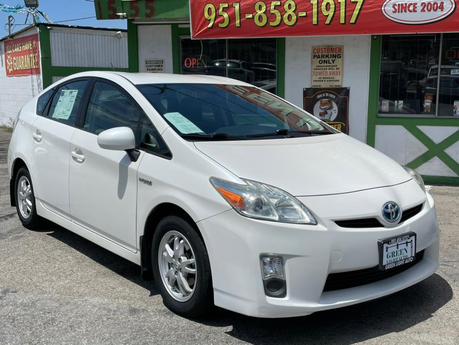 2010 Toyota Prius II Hatchback 4D, available for sale in Corona, California | Green Light Auto. Corona, California