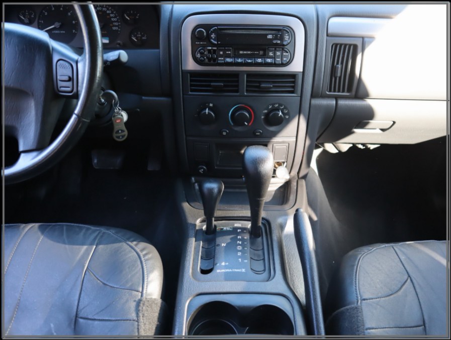 Used Jeep Grand Cherokee 4dr Laredo 4WD 2004 | My Auto Inc.. Huntington Station, New York Used Jeep Grand Cherokee 4dr Laredo 4WD 2004 | My Auto Inc.. Huntington Station, New York