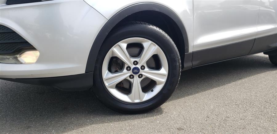2013 Ford Escape 4WD 4dr SE, available for sale in Little Ferry, New Jersey | Victoria Preowned Autos Inc. Little Ferry, New Jersey 2013 Ford Escape 4WD 4dr SE, available for sale in Little Ferry, New Jersey | Victoria Preowned Autos Inc. Little Ferry, New Jersey