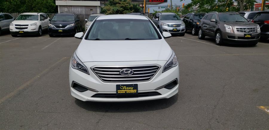 2016 Hyundai Sonata 4dr Sdn 2.4L SE, available for sale in Little Ferry, New Jersey | Victoria Preowned Autos Inc. Little Ferry, New Jersey