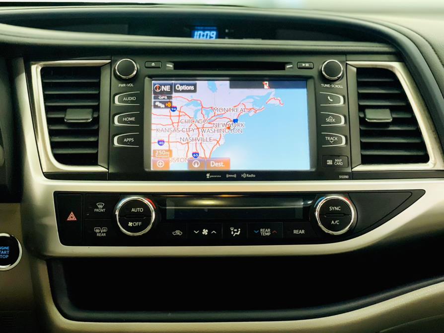 Used Toyota Highlander XLE V6 AWD (Natl) 2019 | Luxury Motor Club. Franklin Square, New York Used Toyota Highlander XLE V6 AWD (Natl) 2019 | Luxury Motor Club. Franklin Square, New York