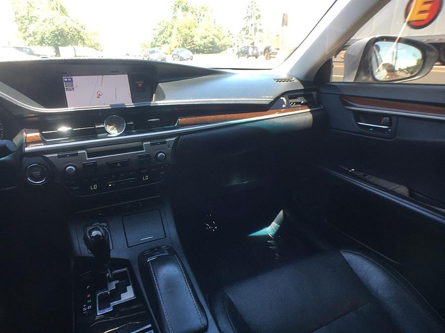 Used Lexus ES 350 4dr Sdn 2013 | Smart Buy Auto Sales, LLC. Wallingford, Connecticut Used Lexus ES 350 4dr Sdn 2013 | Smart Buy Auto Sales, LLC. Wallingford, Connecticut