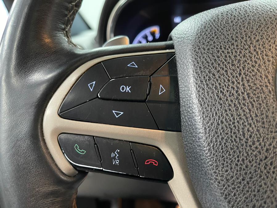 2014 Jeep Grand Cherokee 4WD 4dr Overland, available for sale in Inwood, New York | 5 Towns Drive. Inwood, New York 2014 Jeep Grand Cherokee 4WD 4dr Overland, available for sale in Inwood, New York | 5 Towns Drive. Inwood, New York