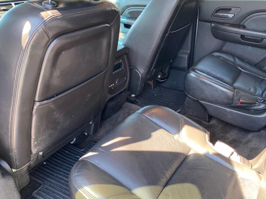 Used GMC Yukon AWD 4dr 1500 Denali 2011 | Lava Motors 2 Inc. Canton, Connecticut Used GMC Yukon AWD 4dr 1500 Denali 2011 | Lava Motors 2 Inc. Canton, Connecticut