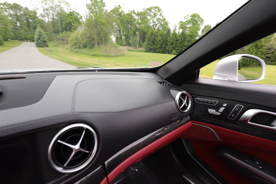 2013 Mercedes-Benz SL-Class 2dr Roadster SL550, available for sale in North Salem, New York | Meccanic Shop North Inc. North Salem, New York 2013 Mercedes-Benz SL-Class 2dr Roadster SL550, available for sale in North Salem, New York | Meccanic Shop North Inc. North Salem, New York