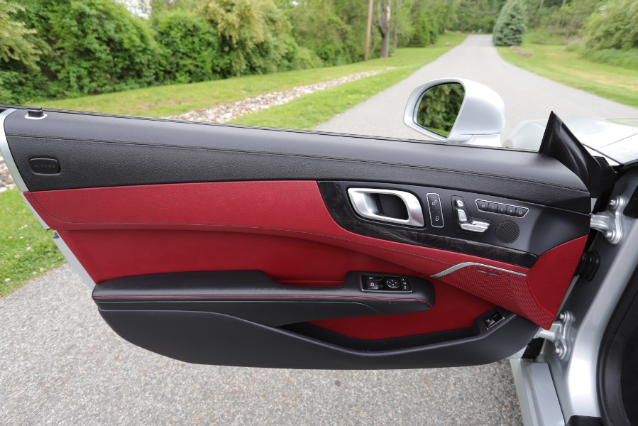 2013 Mercedes-Benz SL-Class 2dr Roadster SL550, available for sale in North Salem, New York | Meccanic Shop North Inc. North Salem, New York 2013 Mercedes-Benz SL-Class 2dr Roadster SL550, available for sale in North Salem, New York | Meccanic Shop North Inc. North Salem, New York
