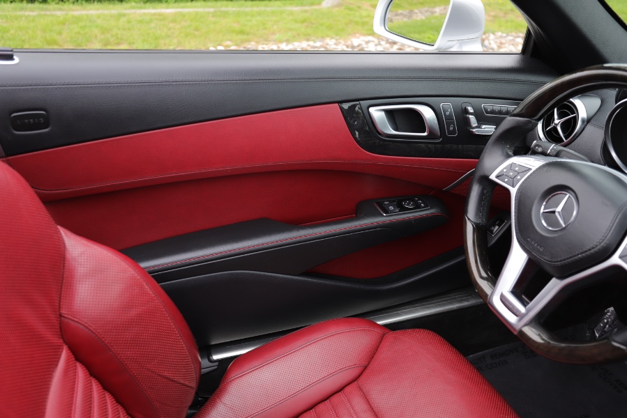2013 Mercedes-Benz SL-Class 2dr Roadster SL550, available for sale in North Salem, New York | Meccanic Shop North Inc. North Salem, New York 2013 Mercedes-Benz SL-Class 2dr Roadster SL550, available for sale in North Salem, New York | Meccanic Shop North Inc. North Salem, New York