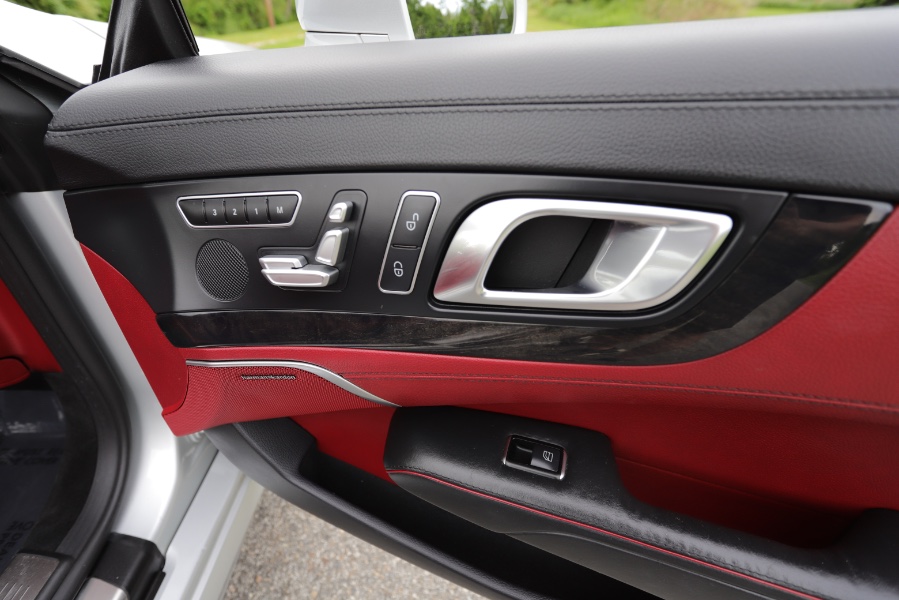 2013 Mercedes-Benz SL-Class 2dr Roadster SL550, available for sale in North Salem, New York | Meccanic Shop North Inc. North Salem, New York 2013 Mercedes-Benz SL-Class 2dr Roadster SL550, available for sale in North Salem, New York | Meccanic Shop North Inc. North Salem, New York