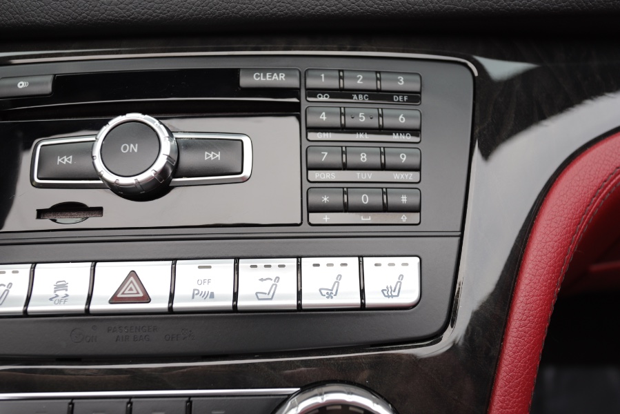 2013 Mercedes-Benz SL-Class 2dr Roadster SL550, available for sale in North Salem, New York | Meccanic Shop North Inc. North Salem, New York 2013 Mercedes-Benz SL-Class 2dr Roadster SL550, available for sale in North Salem, New York | Meccanic Shop North Inc. North Salem, New York