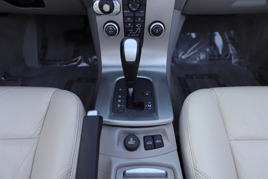 2006 Volvo C70 2.5L Turbo Auto, available for sale in North Salem, New York | Meccanic Shop North Inc. North Salem, New York 2006 Volvo C70 2.5L Turbo Auto, available for sale in North Salem, New York | Meccanic Shop North Inc. North Salem, New York