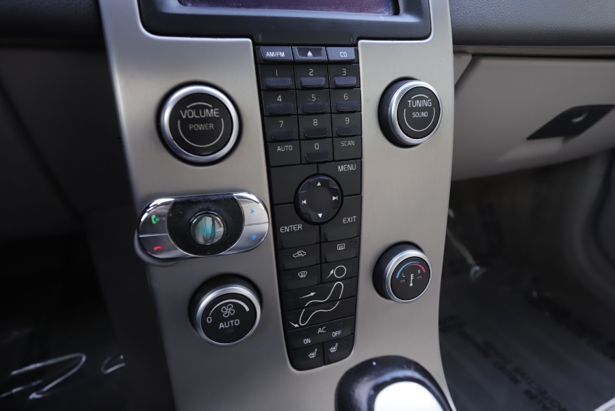 2006 Volvo C70 2.5L Turbo Auto, available for sale in North Salem, New York | Meccanic Shop North Inc. North Salem, New York 2006 Volvo C70 2.5L Turbo Auto, available for sale in North Salem, New York | Meccanic Shop North Inc. North Salem, New York