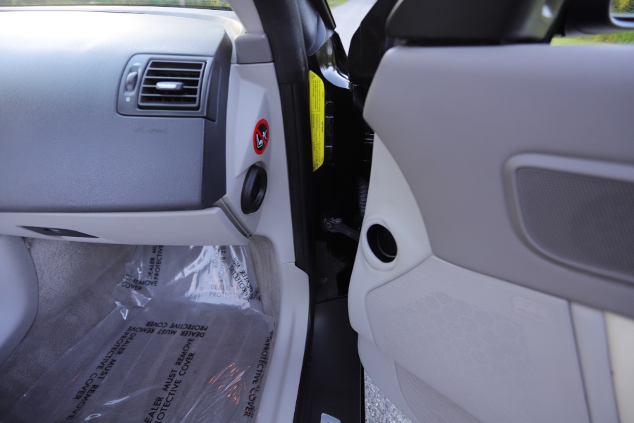 2006 Volvo C70 2.5L Turbo Auto, available for sale in North Salem, New York | Meccanic Shop North Inc. North Salem, New York 2006 Volvo C70 2.5L Turbo Auto, available for sale in North Salem, New York | Meccanic Shop North Inc. North Salem, New York