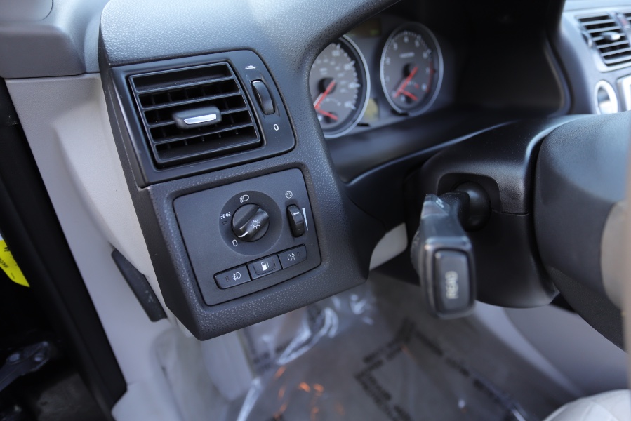 2006 Volvo C70 2.5L Turbo Auto, available for sale in North Salem, New York | Meccanic Shop North Inc. North Salem, New York 2006 Volvo C70 2.5L Turbo Auto, available for sale in North Salem, New York | Meccanic Shop North Inc. North Salem, New York