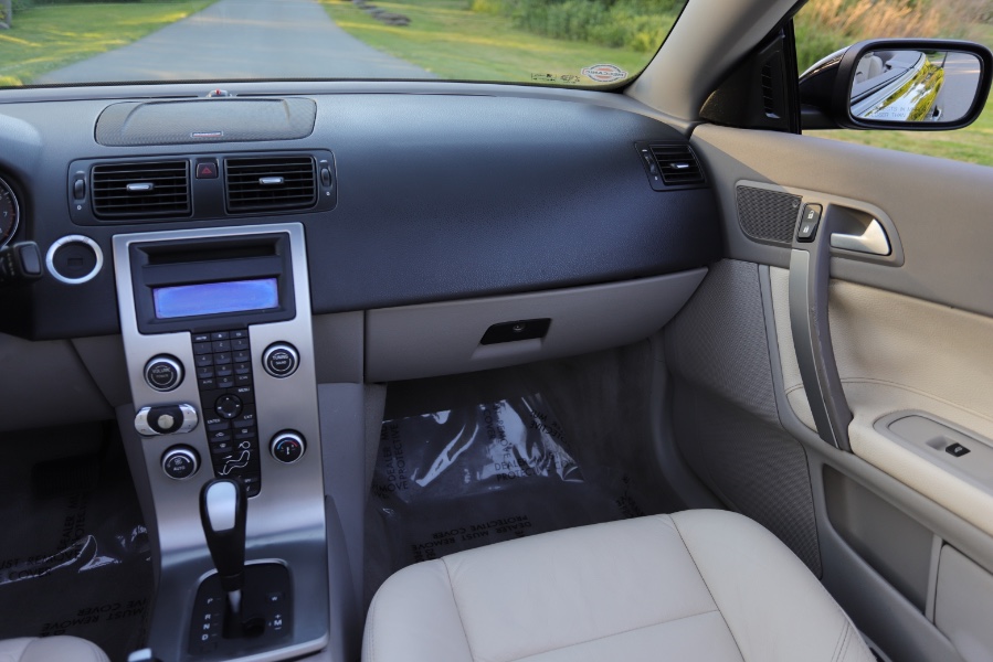 2006 Volvo C70 2.5L Turbo Auto, available for sale in North Salem, New York | Meccanic Shop North Inc. North Salem, New York 2006 Volvo C70 2.5L Turbo Auto, available for sale in North Salem, New York | Meccanic Shop North Inc. North Salem, New York