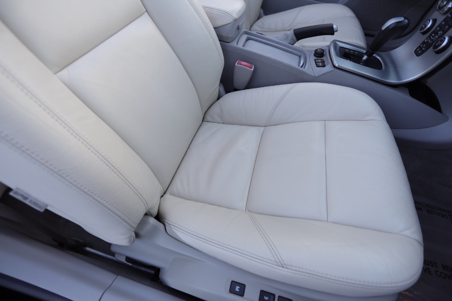 2006 Volvo C70 2.5L Turbo Auto, available for sale in North Salem, New York | Meccanic Shop North Inc. North Salem, New York 2006 Volvo C70 2.5L Turbo Auto, available for sale in North Salem, New York | Meccanic Shop North Inc. North Salem, New York