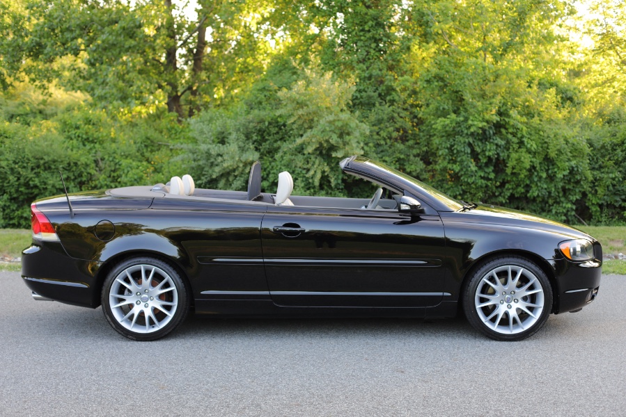2006 Volvo C70 2.5L Turbo Auto, available for sale in North Salem, New York | Meccanic Shop North Inc. North Salem, New York 2006 Volvo C70 2.5L Turbo Auto, available for sale in North Salem, New York | Meccanic Shop North Inc. North Salem, New York