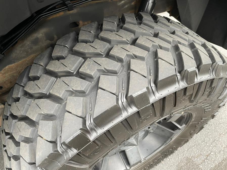 2008 HUMMER H2 4WD 4dr SUT Luxury, available for sale in Milford, Connecticut | Chip's Auto Sales Inc. Milford, Connecticut 2008 HUMMER H2 4WD 4dr SUT Luxury, available for sale in Milford, Connecticut | Chip's Auto Sales Inc. Milford, Connecticut