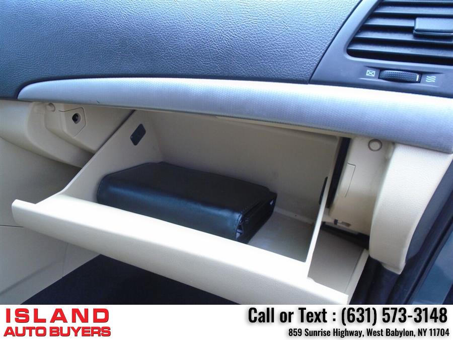 Used Hyundai Sonata GLS 4dr Sedan 5A 2010 | Island Auto Buyers. West Babylon, New York Used Hyundai Sonata GLS 4dr Sedan 5A 2010 | Island Auto Buyers. West Babylon, New York