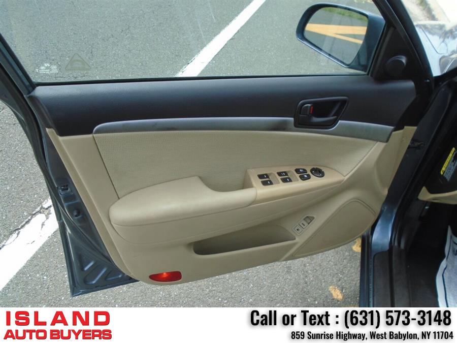 Used Hyundai Sonata GLS 4dr Sedan 5A 2010 | Island Auto Buyers. West Babylon, New York Used Hyundai Sonata GLS 4dr Sedan 5A 2010 | Island Auto Buyers. West Babylon, New York