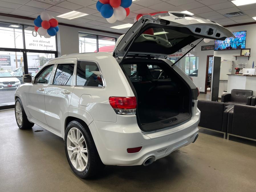 2014 Jeep Grand Cherokee 4WD 4dr Laredo Altitude, available for sale in Inwood, New York | 5 Towns Drive. Inwood, New York 2014 Jeep Grand Cherokee 4WD 4dr Laredo Altitude, available for sale in Inwood, New York | 5 Towns Drive. Inwood, New York
