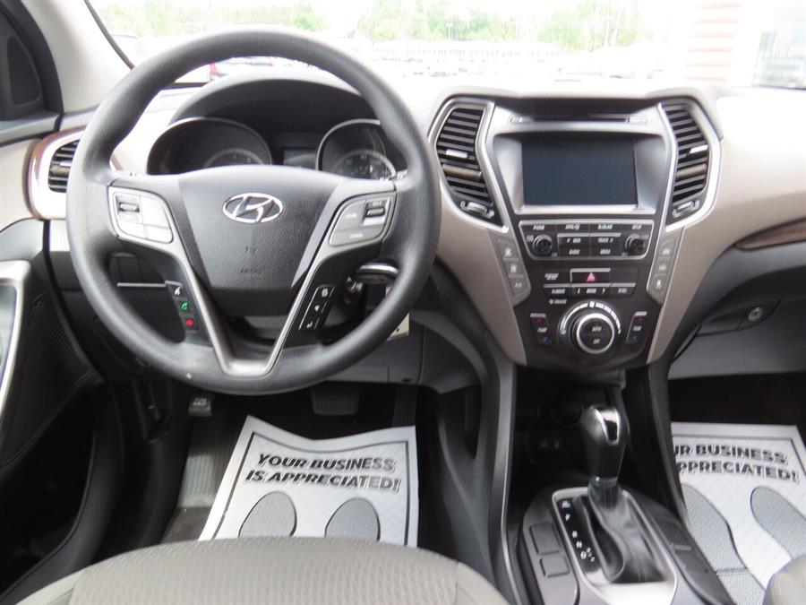 Used Hyundai Santa Fe SE AWD 4dr SUV 2017 | Lake City Exports Inc. Auburn, Maine Used Hyundai Santa Fe SE AWD 4dr SUV 2017 | Lake City Exports Inc. Auburn, Maine