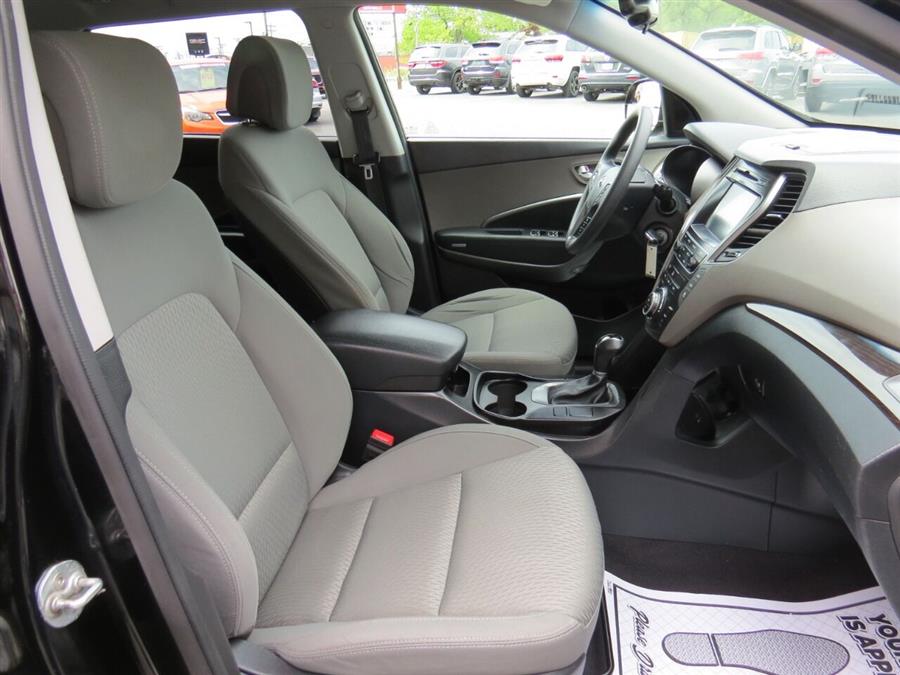 Used Hyundai Santa Fe SE AWD 4dr SUV 2017 | Lake City Exports Inc. Auburn, Maine Used Hyundai Santa Fe SE AWD 4dr SUV 2017 | Lake City Exports Inc. Auburn, Maine