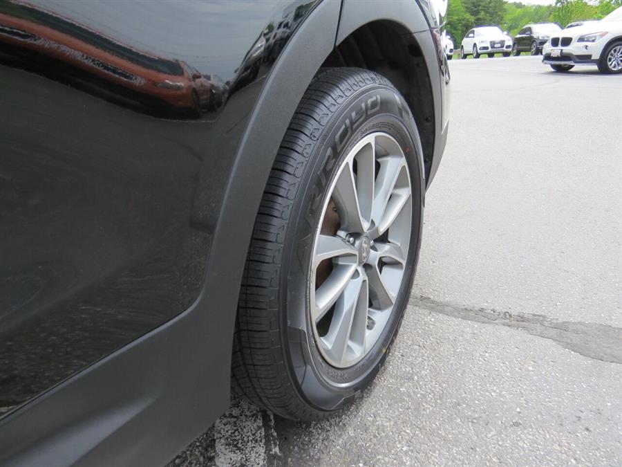 Used Hyundai Santa Fe SE AWD 4dr SUV 2017 | Lake City Exports Inc. Auburn, Maine Used Hyundai Santa Fe SE AWD 4dr SUV 2017 | Lake City Exports Inc. Auburn, Maine