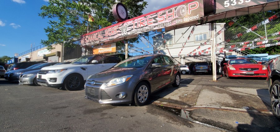 Used Ford Focus 4dr Sdn SE 2012 | Rubber Bros Auto World. Brooklyn, New York Used Ford Focus 4dr Sdn SE 2012 | Rubber Bros Auto World. Brooklyn, New York