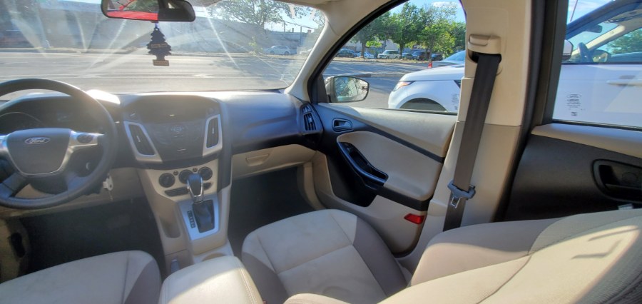 Used Ford Focus 4dr Sdn SE 2012 | Rubber Bros Auto World. Brooklyn, New York Used Ford Focus 4dr Sdn SE 2012 | Rubber Bros Auto World. Brooklyn, New York
