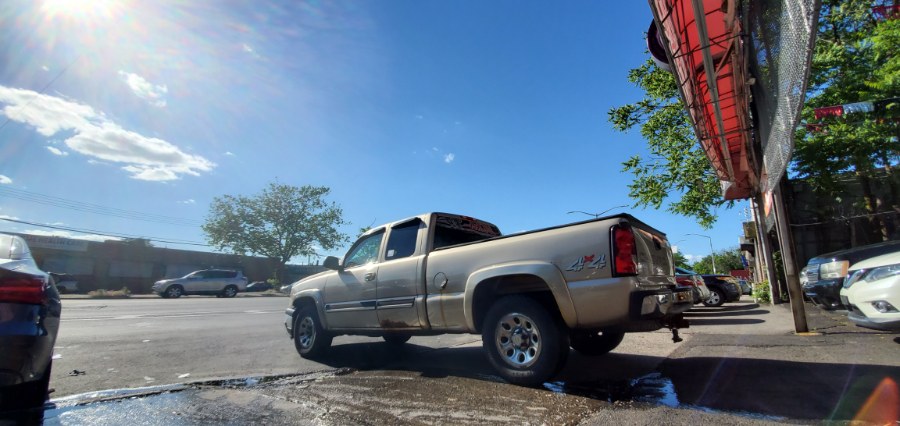 Used Chevrolet Silverado 1500 Classic 4WD Ext Cab 143.5" LS 2007 | Rubber Bros Auto World. Brooklyn, New York Used Chevrolet Silverado 1500 Classic 4WD Ext Cab 143.5" LS 2007 | Rubber Bros Auto World. Brooklyn, New York