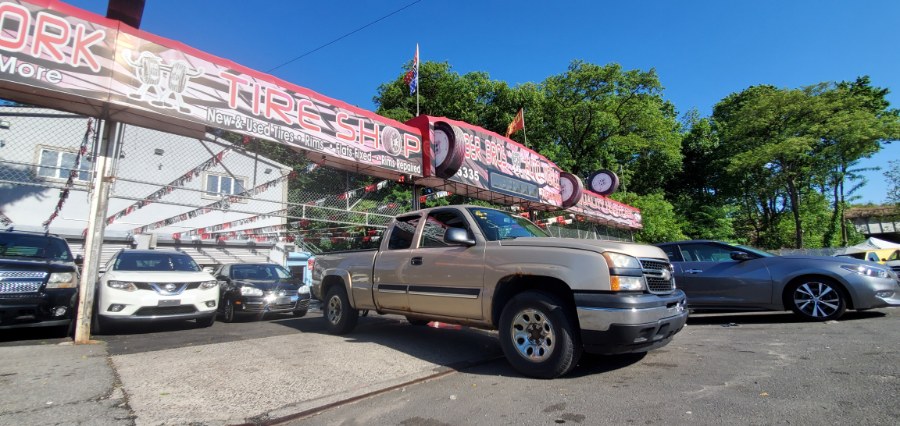 Used Chevrolet Silverado 1500 Classic 4WD Ext Cab 143.5" LS 2007 | Rubber Bros Auto World. Brooklyn, New York Used Chevrolet Silverado 1500 Classic 4WD Ext Cab 143.5" LS 2007 | Rubber Bros Auto World. Brooklyn, New York