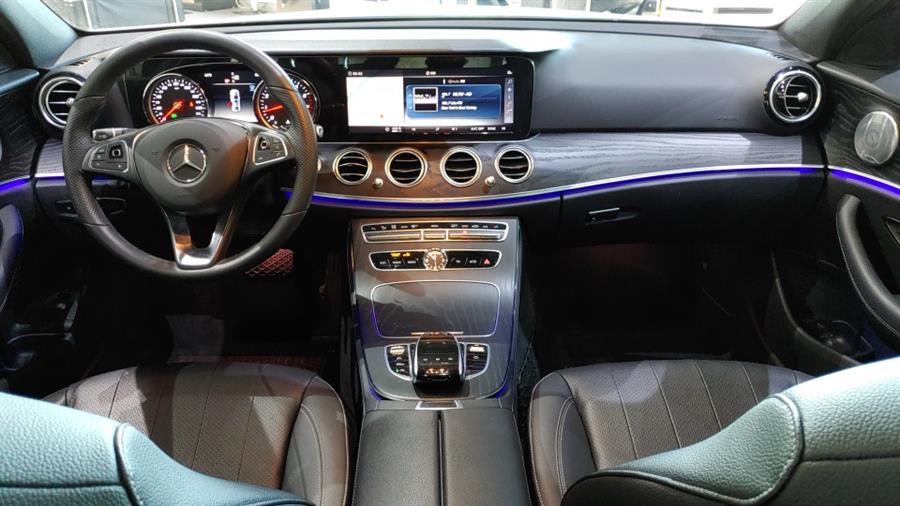 Used Mercedes-Benz E-Class E 300 RWD Sedan 2018 | Dream Car Gallery. Woodbury, New York Used Mercedes-Benz E-Class E 300 RWD Sedan 2018 | Dream Car Gallery. Woodbury, New York