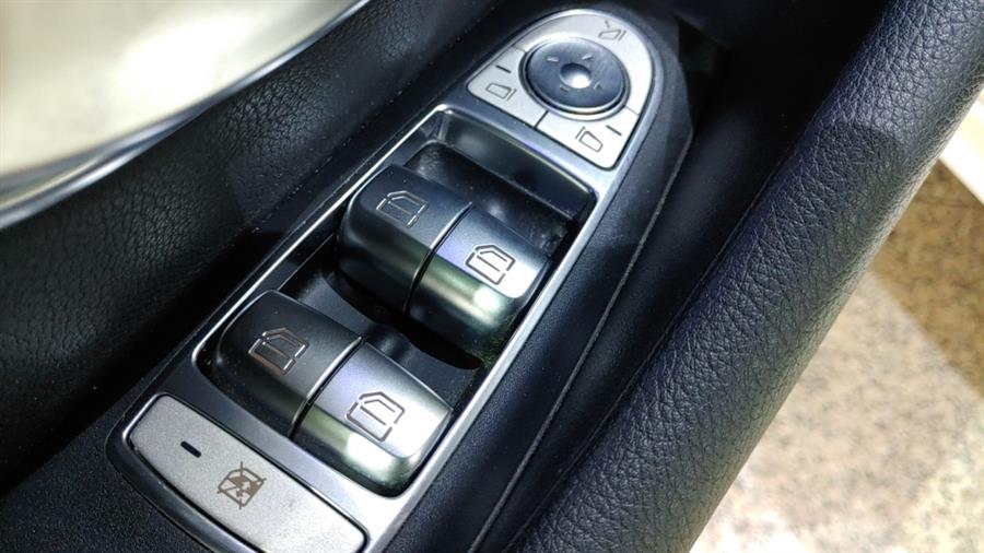 Used Mercedes-Benz E-Class E 300 RWD Sedan 2018 | Dream Car Gallery. Woodbury, New York Used Mercedes-Benz E-Class E 300 RWD Sedan 2018 | Dream Car Gallery. Woodbury, New York