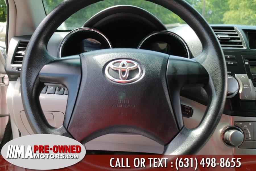 2012 Toyota Highlander 4WD 4dr V6 (Natl), available for sale in Huntington Station, New York | M & A Motors. Huntington Station, New York 2012 Toyota Highlander 4WD 4dr V6 (Natl), available for sale in Huntington Station, New York | M & A Motors. Huntington Station, New York