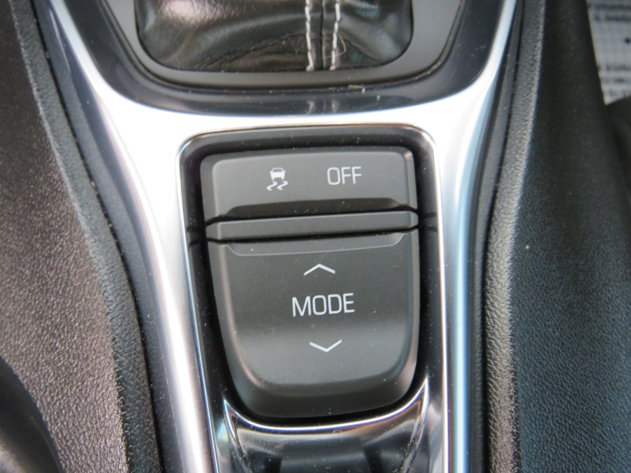 Used Chevrolet Camaro 2dr Cpe 1LT RS 2020 | Road Masters II INC. Middle Village, New York Used Chevrolet Camaro 2dr Cpe 1LT RS 2020 | Road Masters II INC. Middle Village, New York