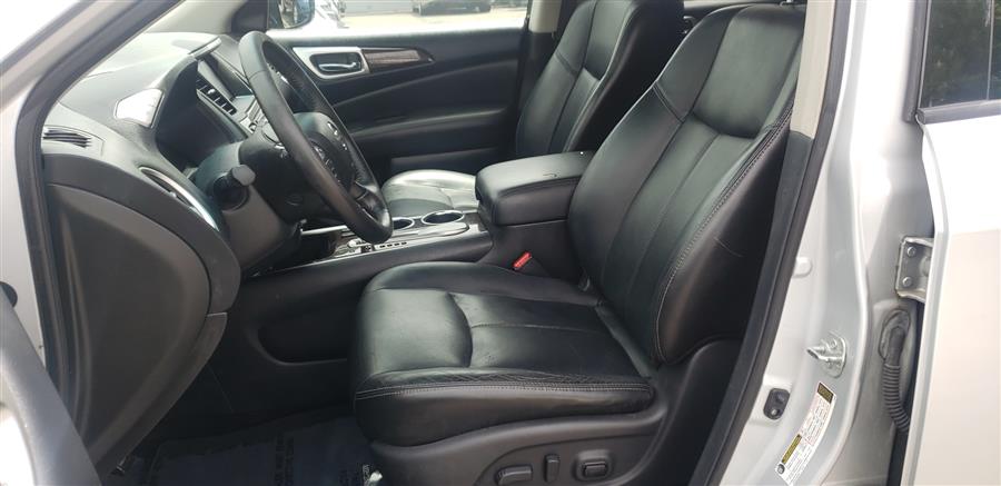 2013 Nissan Pathfinder 2WD 4dr SL, available for sale in Little Ferry, New Jersey | Victoria Preowned Autos Inc. Little Ferry, New Jersey 2013 Nissan Pathfinder 2WD 4dr SL, available for sale in Little Ferry, New Jersey | Victoria Preowned Autos Inc. Little Ferry, New Jersey