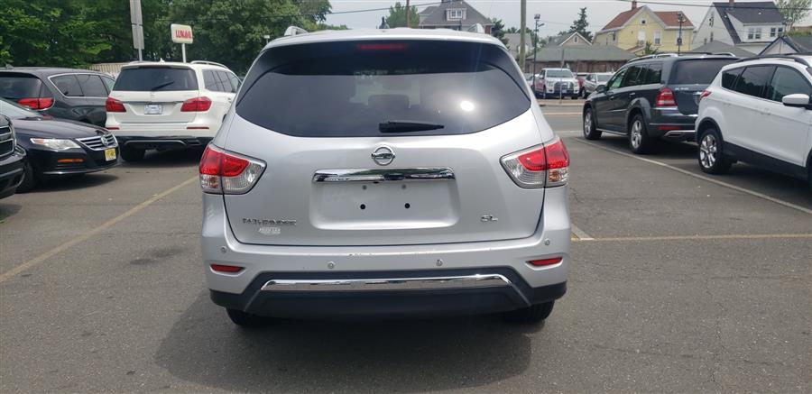 2013 Nissan Pathfinder 2WD 4dr SL, available for sale in Little Ferry, New Jersey | Victoria Preowned Autos Inc. Little Ferry, New Jersey 2013 Nissan Pathfinder 2WD 4dr SL, available for sale in Little Ferry, New Jersey | Victoria Preowned Autos Inc. Little Ferry, New Jersey