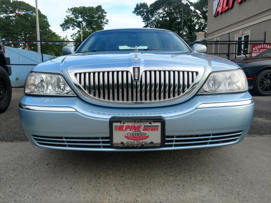 Used Lincoln Town Car 4dr Sdn Signature Limited 2006 | Alpine Motors Inc. Wantagh, New York Used Lincoln Town Car 4dr Sdn Signature Limited 2006 | Alpine Motors Inc. Wantagh, New York