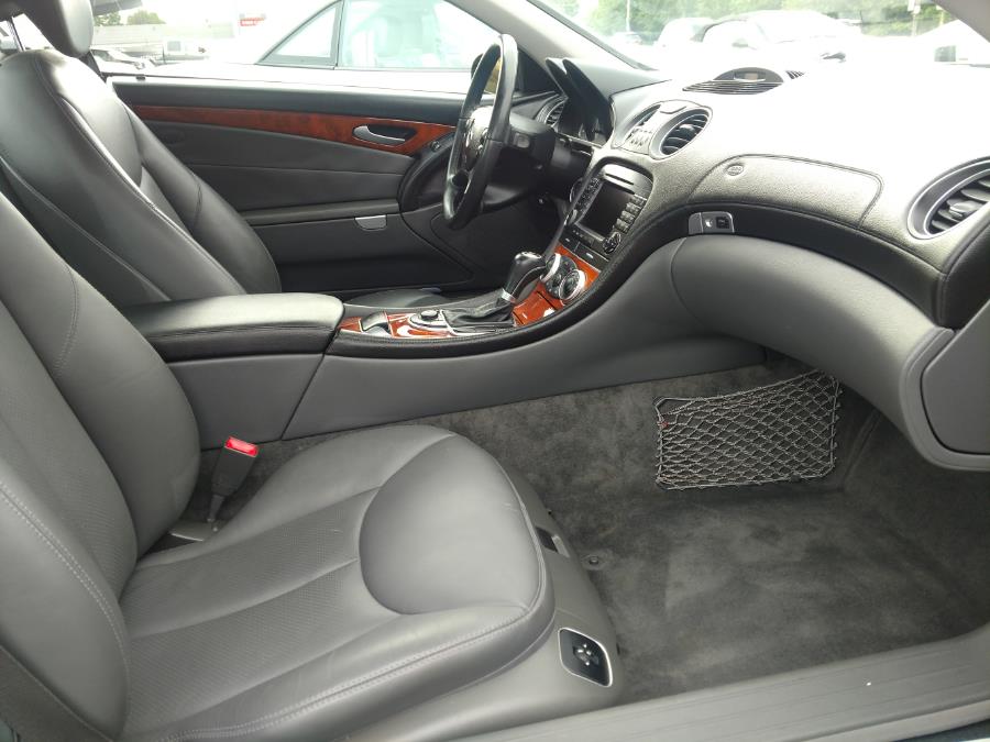 Used Mercedes-Benz SL-Class 2dr Roadster 5.0L 2006 | Alpine Motors Inc. Wantagh, New York Used Mercedes-Benz SL-Class 2dr Roadster 5.0L 2006 | Alpine Motors Inc. Wantagh, New York