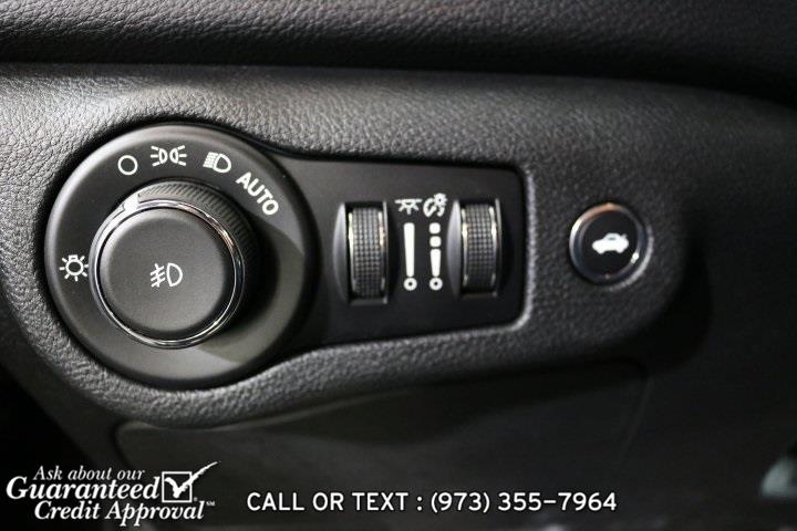 2016 Chrysler 200 S, available for sale in Haskell, New Jersey | City Motor Group Inc.. Haskell, New Jersey 2016 Chrysler 200 S, available for sale in Haskell, New Jersey | City Motor Group Inc.. Haskell, New Jersey