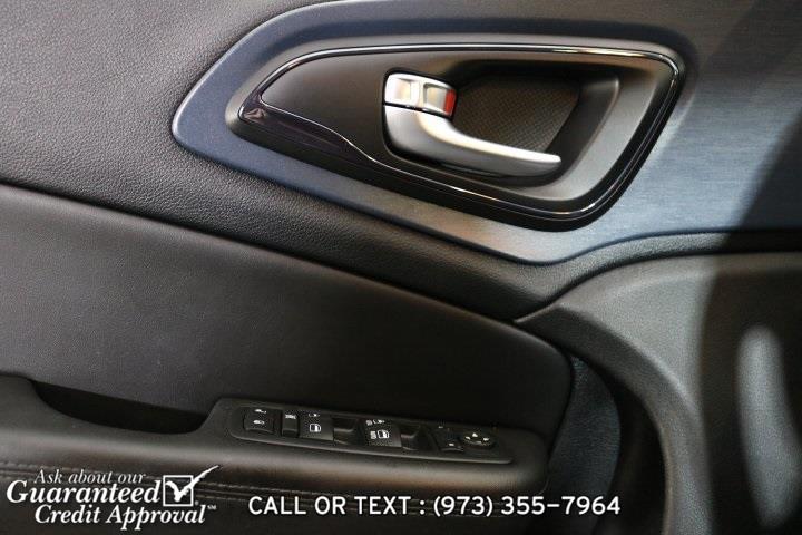 2016 Chrysler 200 S, available for sale in Haskell, New Jersey | City Motor Group Inc.. Haskell, New Jersey 2016 Chrysler 200 S, available for sale in Haskell, New Jersey | City Motor Group Inc.. Haskell, New Jersey
