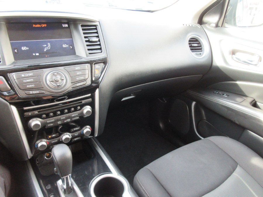 Used Nissan Pathfinder 4x4 SV 2020 | Route 27 Auto Mall. Linden, New Jersey Used Nissan Pathfinder 4x4 SV 2020 | Route 27 Auto Mall. Linden, New Jersey