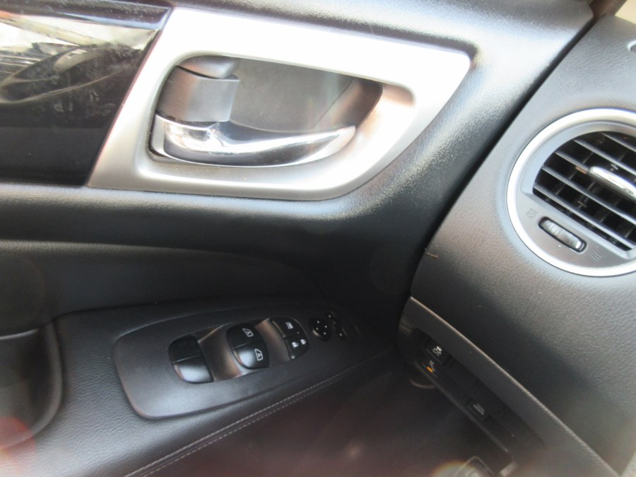 Used Nissan Pathfinder 4x4 SV 2020 | Route 27 Auto Mall. Linden, New Jersey Used Nissan Pathfinder 4x4 SV 2020 | Route 27 Auto Mall. Linden, New Jersey