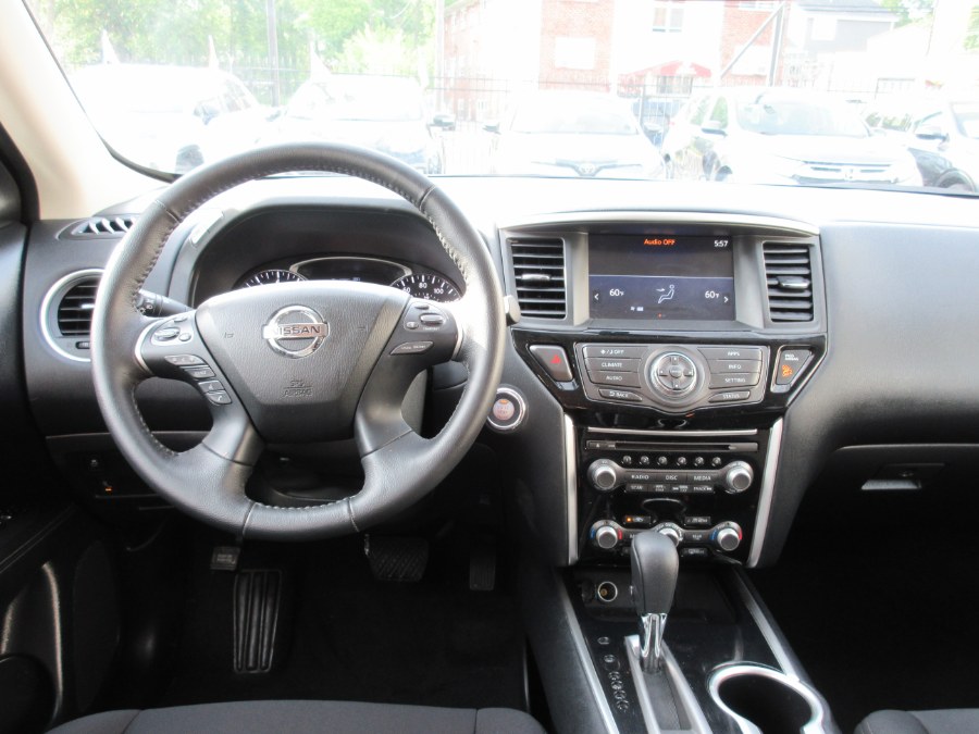 Used Nissan Pathfinder 4x4 SV 2020 | Route 27 Auto Mall. Linden, New Jersey Used Nissan Pathfinder 4x4 SV 2020 | Route 27 Auto Mall. Linden, New Jersey