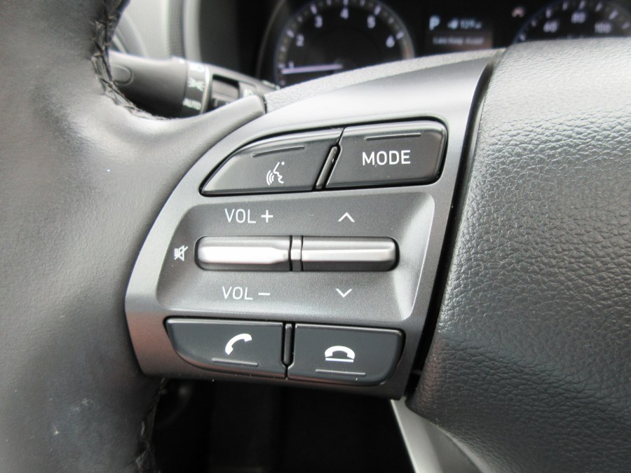 2018 Hyundai Kona SEL 2.0L Auto AWD, available for sale in Linden, New Jersey | Route 27 Auto Mall. Linden, New Jersey 2018 Hyundai Kona SEL 2.0L Auto AWD, available for sale in Linden, New Jersey | Route 27 Auto Mall. Linden, New Jersey