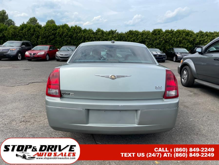2006 Chrysler 300 4dr Sdn 300 Touring, available for sale in East Windsor, Connecticut | Stop & Drive Auto Sales. East Windsor, Connecticut 2006 Chrysler 300 4dr Sdn 300 Touring, available for sale in East Windsor, Connecticut | Stop & Drive Auto Sales. East Windsor, Connecticut