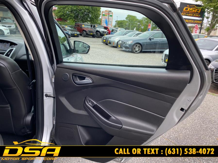 2013 Ford Focus 4dr Sdn SE, available for sale in Commack, New York | DSA Motor Sports Corp. Commack, New York 2013 Ford Focus 4dr Sdn SE, available for sale in Commack, New York | DSA Motor Sports Corp. Commack, New York