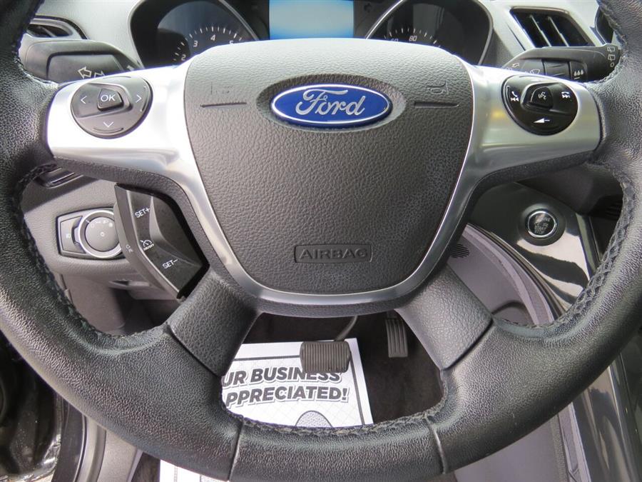 Used Ford Escape Titanium AWD 4dr SUV 2015 | Lake City Exports Inc. Auburn, Maine Used Ford Escape Titanium AWD 4dr SUV 2015 | Lake City Exports Inc. Auburn, Maine